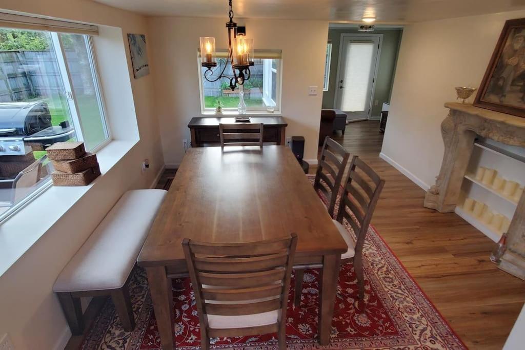 Luxury Dt Cottage - Free Parking - Self Check-In แองเคอเรจ ภายนอก รูปภาพ