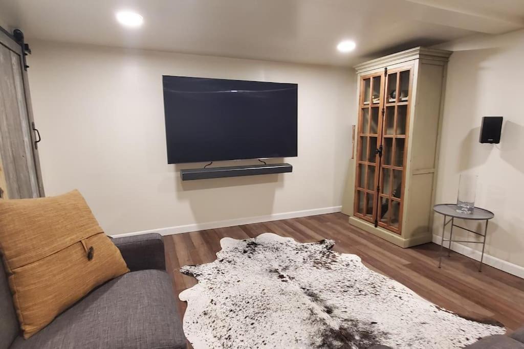 Luxury Dt Cottage - Free Parking - Self Check-In แองเคอเรจ ภายนอก รูปภาพ